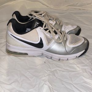 Nike volleyball shoe